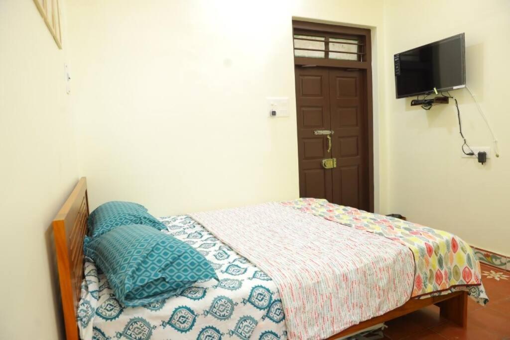 Heritage Home With 2 Bed/2 Bath With Kitchen In A Residential Neighborhood. Madurai Eksteriør billede